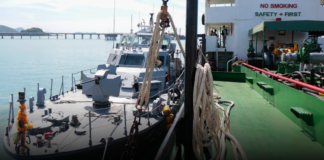 กองทัพเรือสกัดเรือบรรทุกน้ำมันต้องสงสัยกลางอ่าวไทย เข้มสกัดลำเลียงยุทธปัจจัยไปยังกัมพูชา