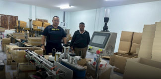 ตำรวจสอบสวนกลาง(CIB) ร่วม สสจ.นครศรีธรรมราช ทลายเครือข่ายโรงงาน ลอบผลิตยาแก้ไอปลอมรายใหญ่ มูลค่ากว่า 20 ล้านบาท