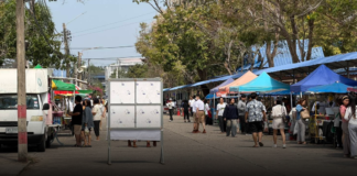 เลือกตั้งล่วงหน้าอำเภอสัตหีบ คึกคัก มีผู้ลงทะเบียนกว่า 6,800 คน พบประชาชนสับสนหน่วยเลือกตั้ง