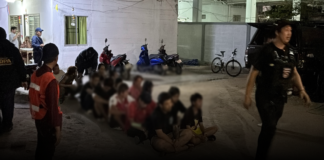 ปกครองบางละมุงบุกตรวจ “บูมเฮ้าส์” พัทยากลาง ลงตรวจ 3 รอบเจอทุกครั้ง รวบนักเสพ 13 ราย ส่งบำบัด