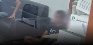 “ศรีสะเกษ” รวบหนุ่มควบ จยย.ขนยาบ้ากว่า 6.4 หมื่นเม็ด ซุกกระสอบปุ๋ย เตรียมส่งเครือข่ายรายย่อยตามแนวชายแดน