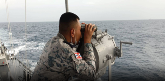 ผบ.ทร. สั่งลุย! เสริมกำลัง “ทัพเรือภาค 1-2” ปิดล้อมทะเลไทย สกัดขบวนการลักลอบน้ำมัน เขย่าเสถียรภาพพลังงานชาติ