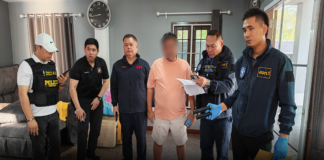 ตร.ไซเบอร์บุกค้น 5 จุดกรุงเทพ รวบ 2 หนุ่มพร้อมปืนเถื่อน กันก่อเหตุช่วงสงกรานต์ หลังขยายผลร้านค้าออนไลน์ในแอปดัง