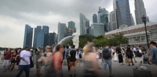 สิงคโปร์ยกระดับช่วยเหลือครัวเรือน เร่งเยียวยาภาคธุรกิจเจ็บหนัก ผลพวงไฟขัดแย้งตอ.กลาง