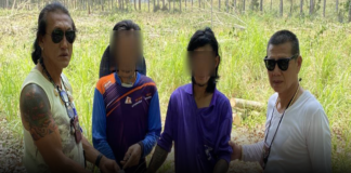 ปลวกแดงโมเดล! ตร.ลุยถล่มรังยานรก-อาวุธเถื่อน รวบ 3 ทรชนคามือพร้อมปืน-เครื่องกระสุน ประกาศจับจริงยึดจริงคืนความสงบสู่ชุมชน