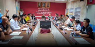 ตร.บางละมุงคุมเข้ม “วันไหลนาเกลือ” จำกัดเวลา 12.00–22.00 น. จัด One-Way แยกเลนเล่นน้ำ–รถวิ่ง สกัดจราจรอัมพาตทั้งเมือง