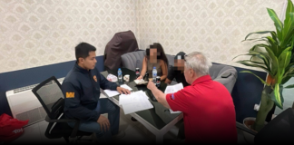 ตม.ภูเก็ต ผนึกกำลัง สภ.กมลา ใช้ยาแรงจับกุมพร้อมเพิกถอนวีซ่า คู่รักต่างชาติร่วมรักกลางหาด กู้ภาพลักษณ์เกาะภูเก็ต