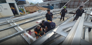 สองคนงานหวิดดับ พายุลมแรงพัดโครงสร้างโกดังกำลังสร้าง ล้มพังครืนทับร่างเจ็บสาหัส 2 ราย