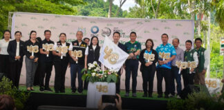 ชลบุรี ผู้ว่าราชการจังหวัดชลบุรี ร่วมปล่อยขบวนคาราวานอาหารสัตว์ป่า ฉลองครบรอบ 48 ปี สวนสัตว์เปิดเขาเขียว องค์การสวนสัตว์แห่งประเทศไทย
